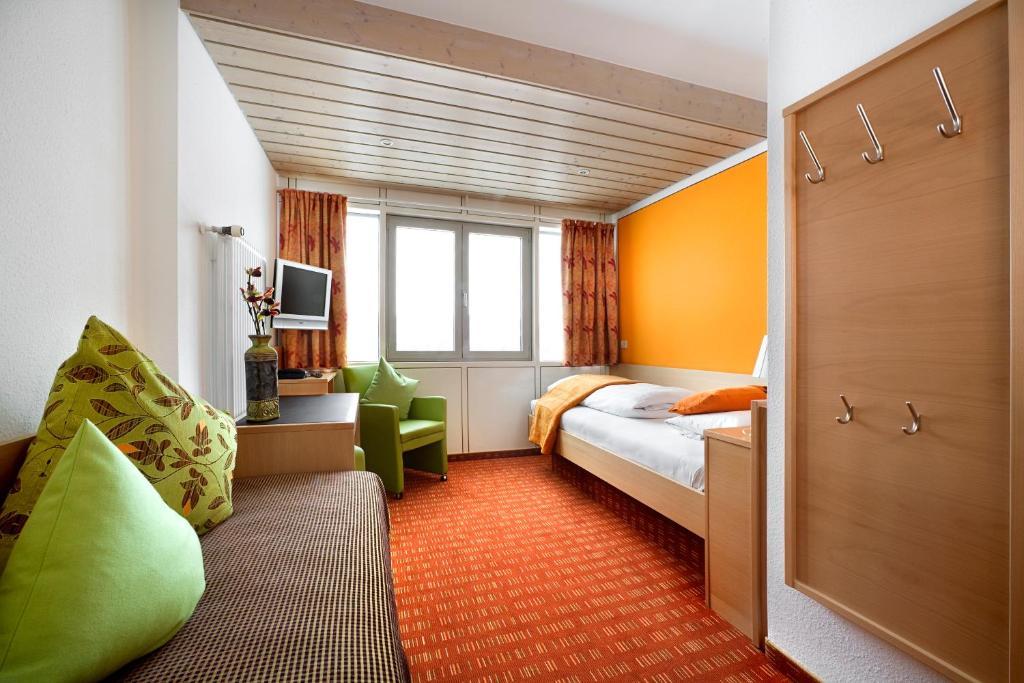 Hotel Waldhorn Kempten Room photo